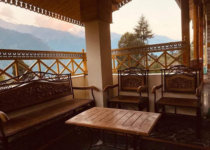 Woods Villa Cottage, ManaliVilla